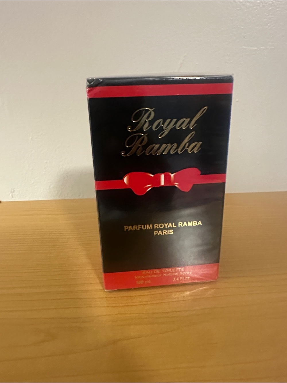 Parfum for Women - Black & Red